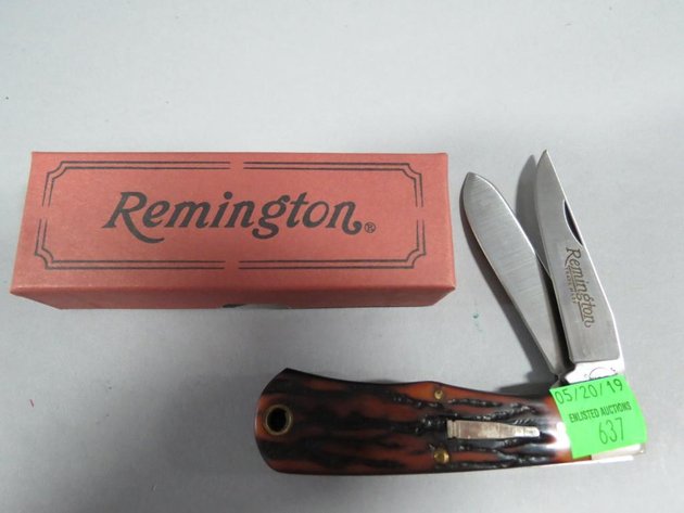 Image for Knives & Belt Buckles -- Jimmy Cauley Collection