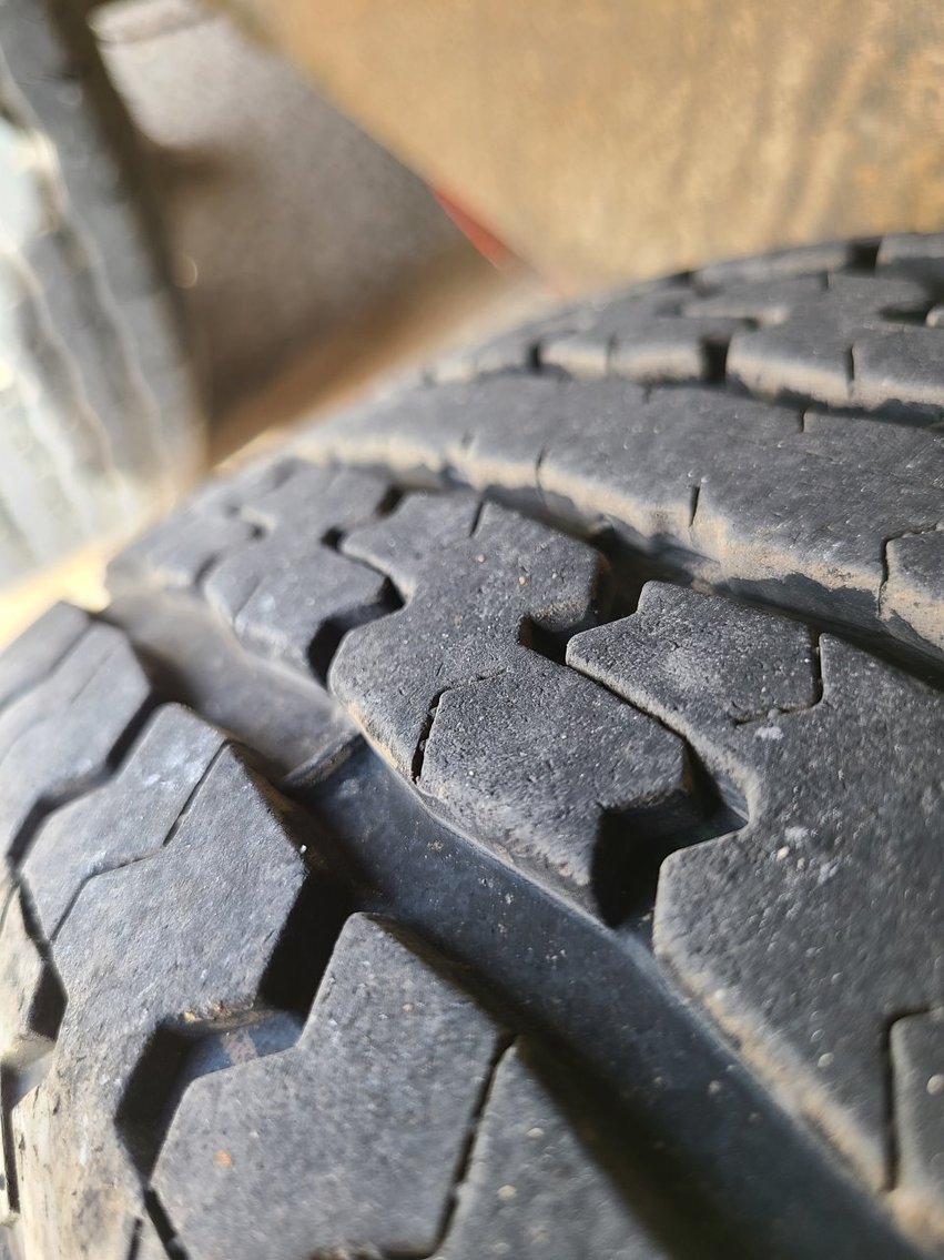 Image for 2012 Royal 25' Enclosed Trailer Online Only Auction!