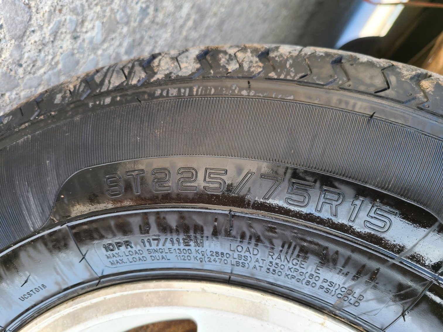 Image for 2012 Royal 25' Enclosed Trailer Online Only Auction!