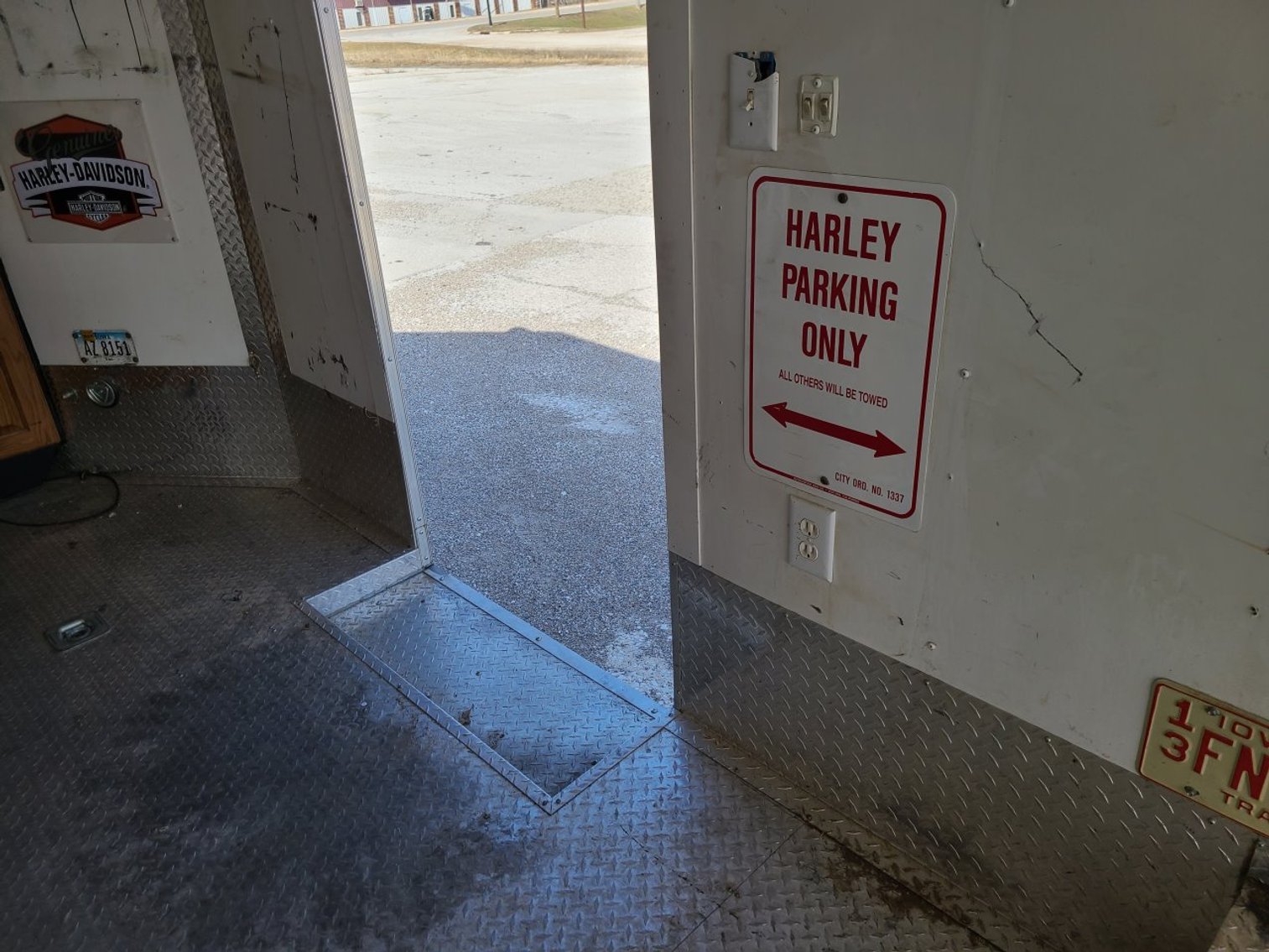 Image for 2012 Royal 25' Enclosed Trailer Online Only Auction!