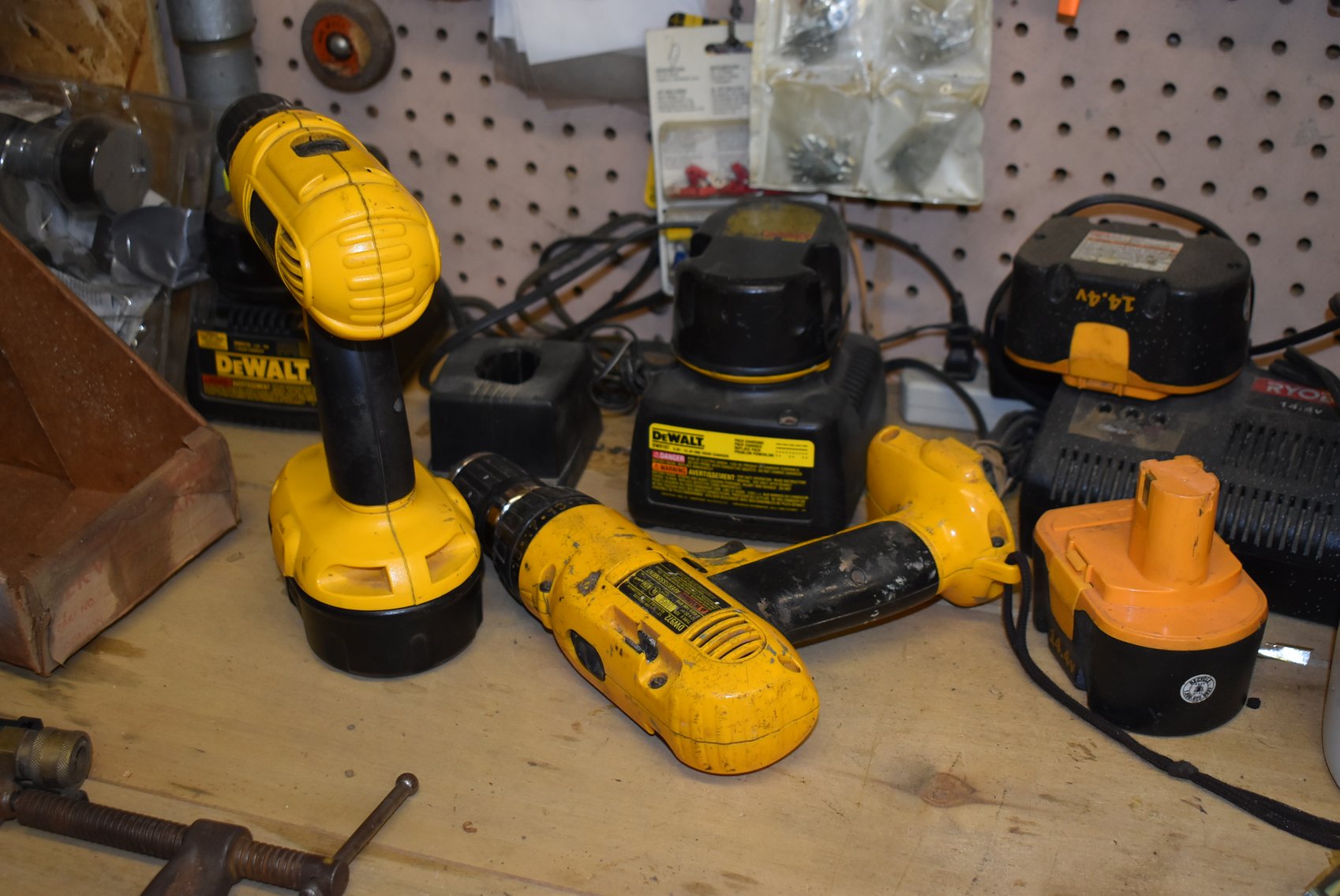 Image for CAR, WOOD WORKING & SHOP TOOLS, GUNS, LAWN & GARDEN AND MORE!!