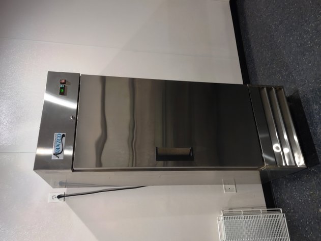 Image for Atlanta - Hapeville, GA: Restaurant & Hair Salon Equipment, Furniture & Fixtures