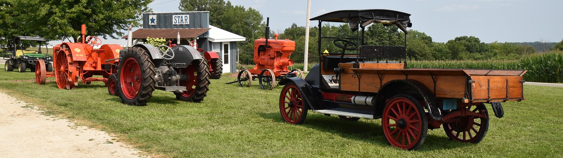 Image for VINTAGE TRACTORS, INTERNATIONAL TRUCK, VINTAGE FARM MACHINERY AND MUCH MORE!!