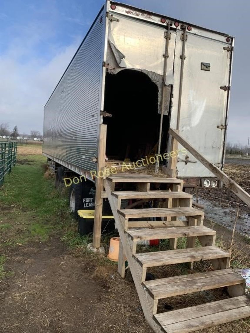Image for Bowling Green Barn Liquidation