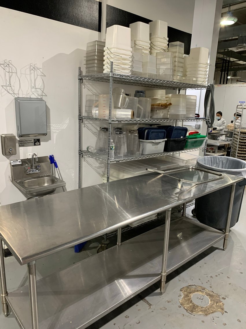 Image for Like New - Commercial Kitchen Equipment