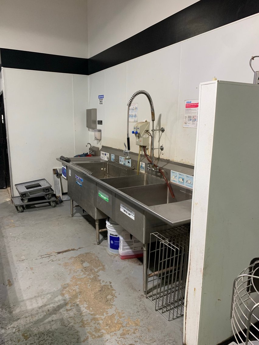 Image for Like New - Commercial Kitchen Equipment