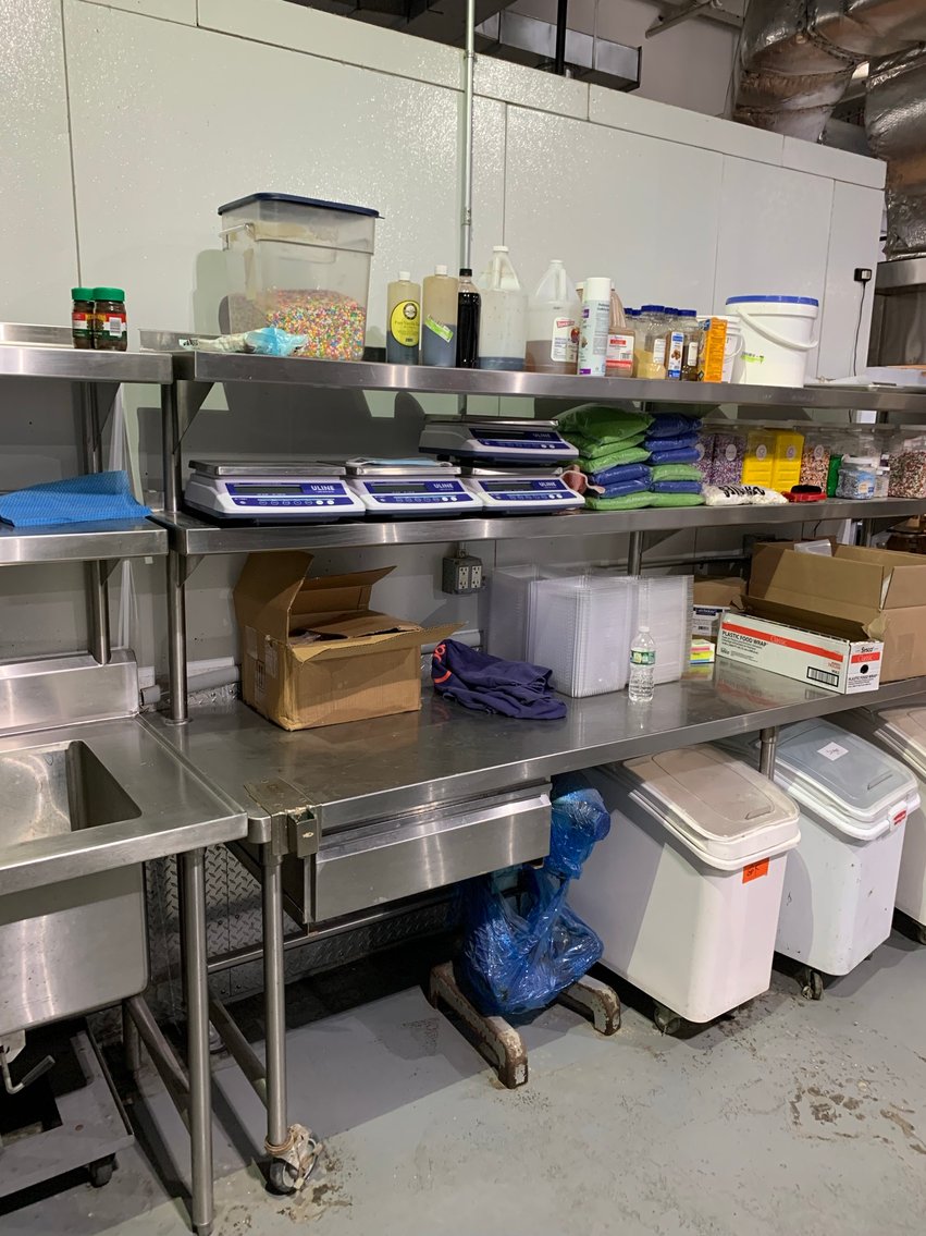 Image for Like New - Commercial Kitchen Equipment