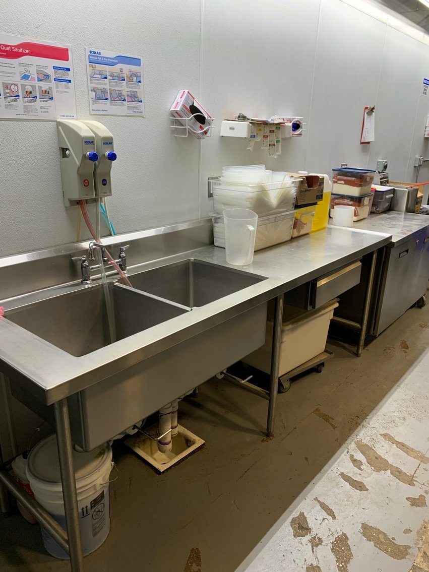 Image for Like New - Commercial Kitchen Equipment