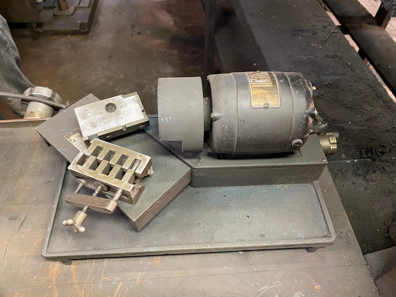 Image for Columbus, GA: Blade & Saw Sharpening Equipment & Parts Auction