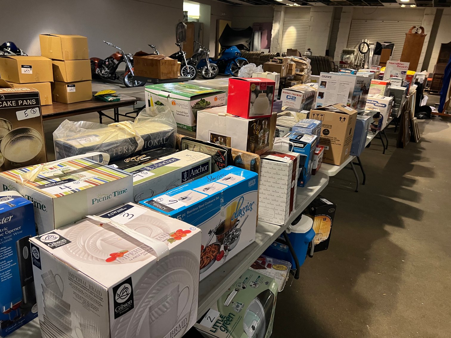 Image for Estate Items, Consumer Goods & Vintage Radio Equipment