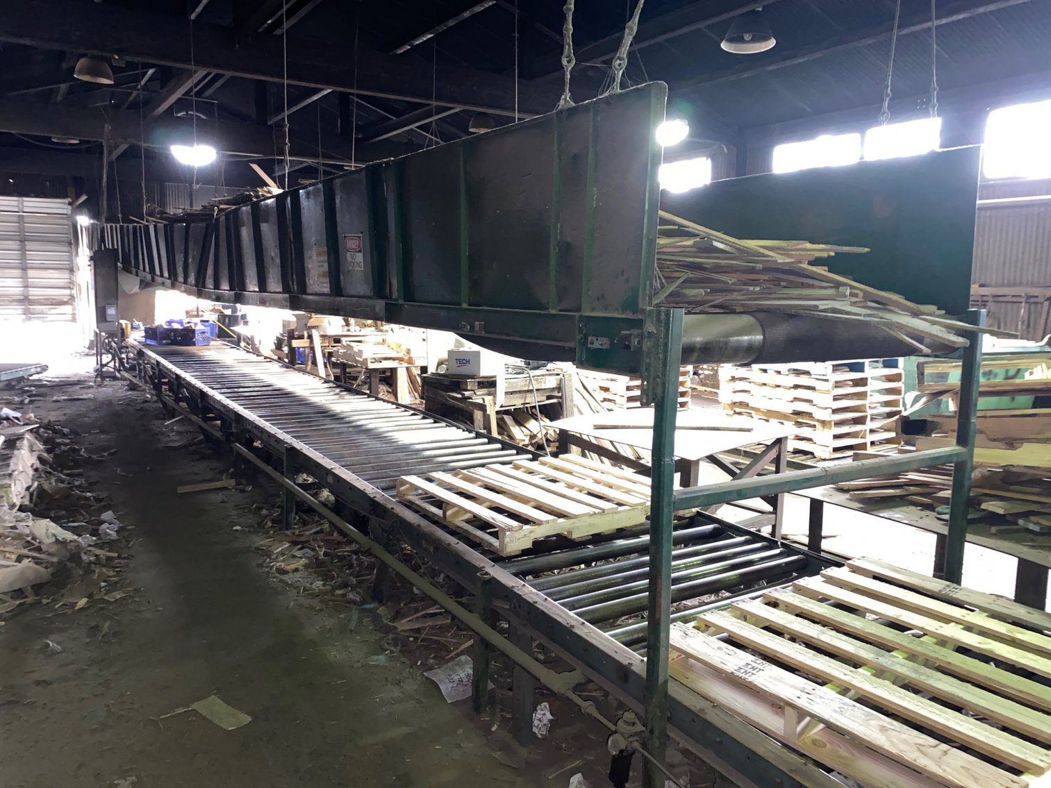 Image for Pallet Manufacturer -Peterbilt Tractors & Trailers