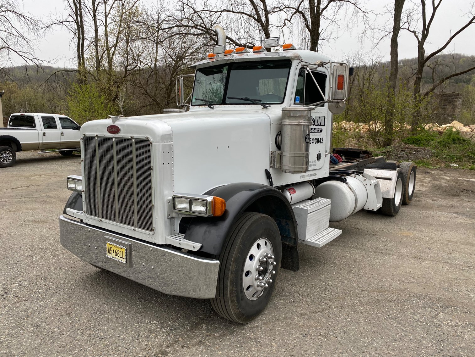 Image for Pallet Manufacturer -Peterbilt Tractors & Trailers