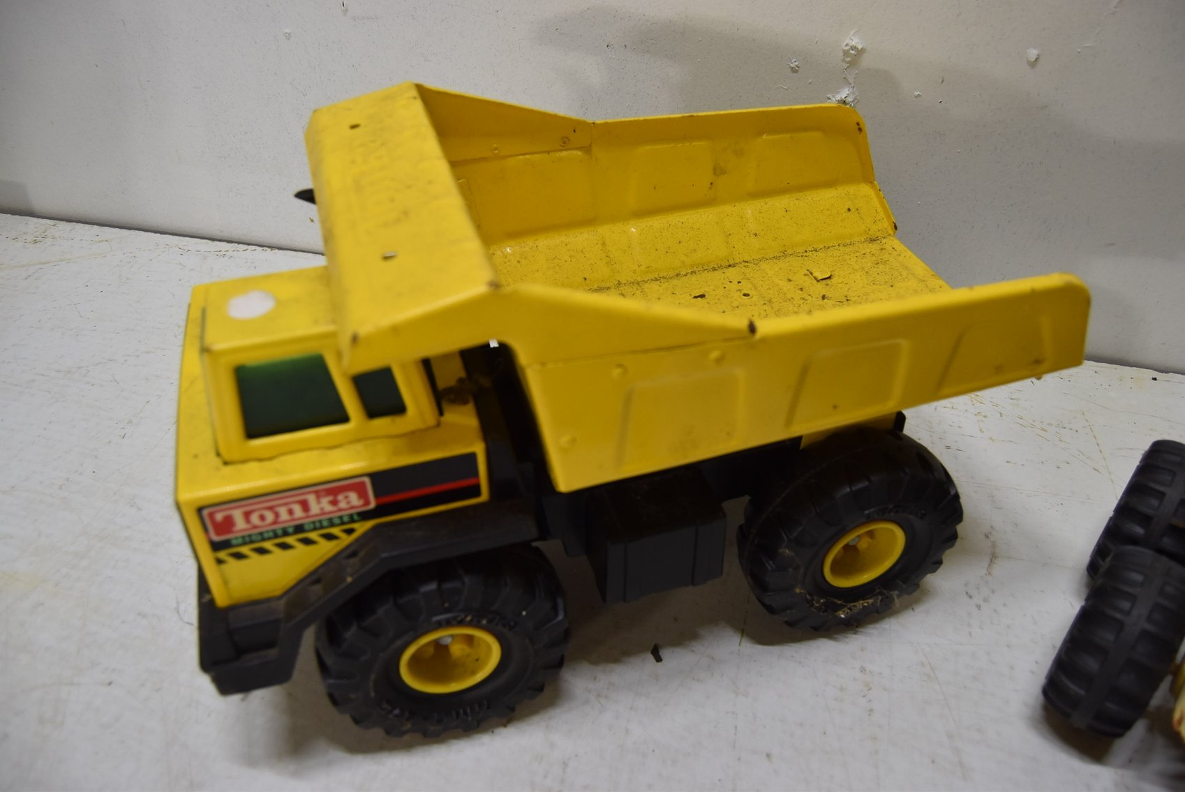 Image for FORD TRUCKS, ATTACHMENTS, REDWING CROCKS, GUNS, COINS, & COLLECTIBLES - Mondovi, WI