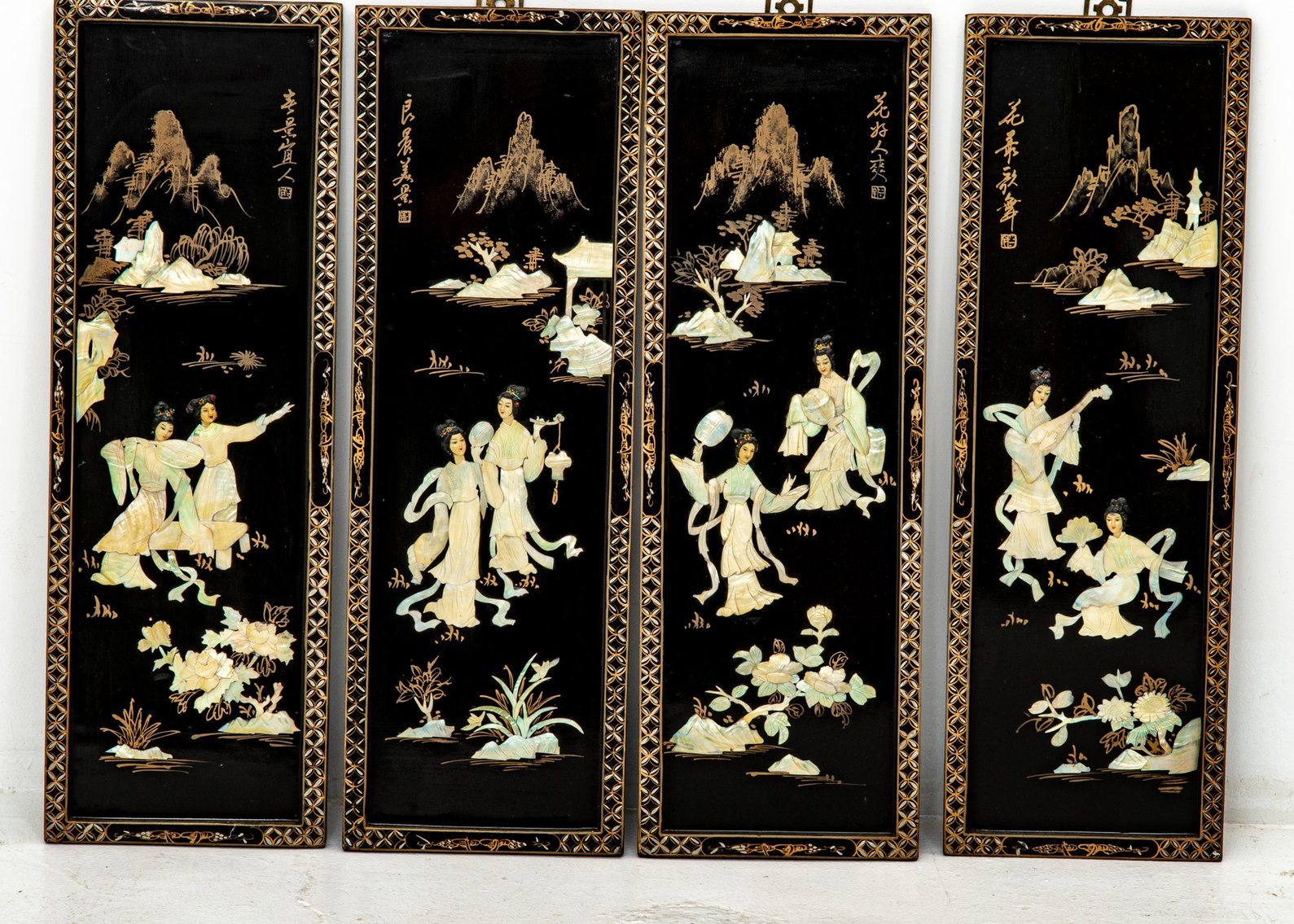 Image for Green Gallery - Militaria, Antiques, Furniture, Fossils & More