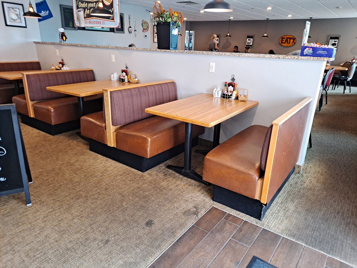 Image for Cafe Restaurant: Equipment & Furnishings