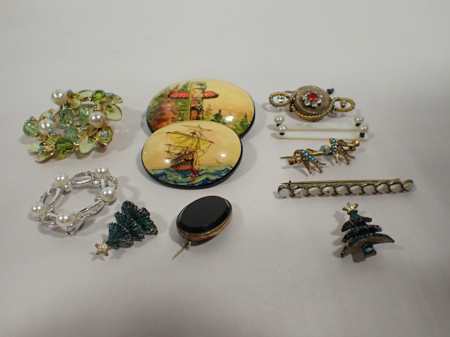 Image for Mary Waind Moving Sale - Elora