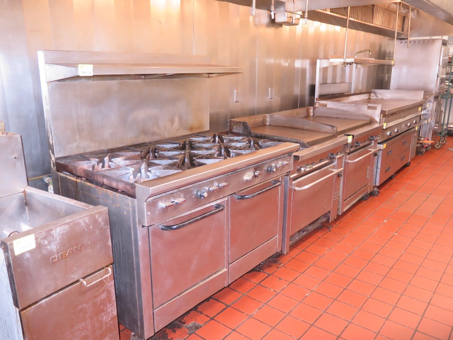 Image for Cafe Restaurant: Equipment & Furnishings