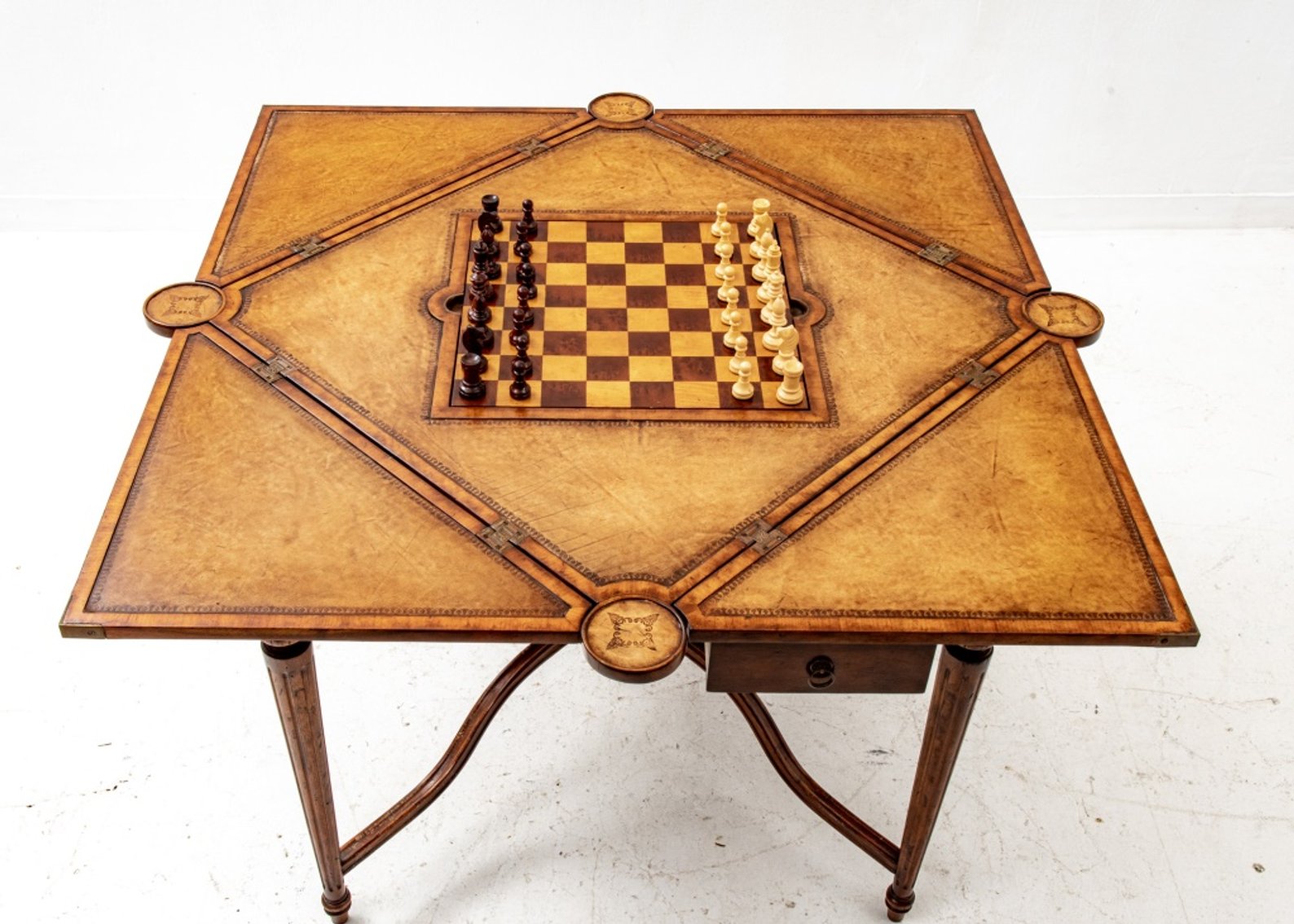 Image for Pink Gallery - Multi-Consignor Online Auction