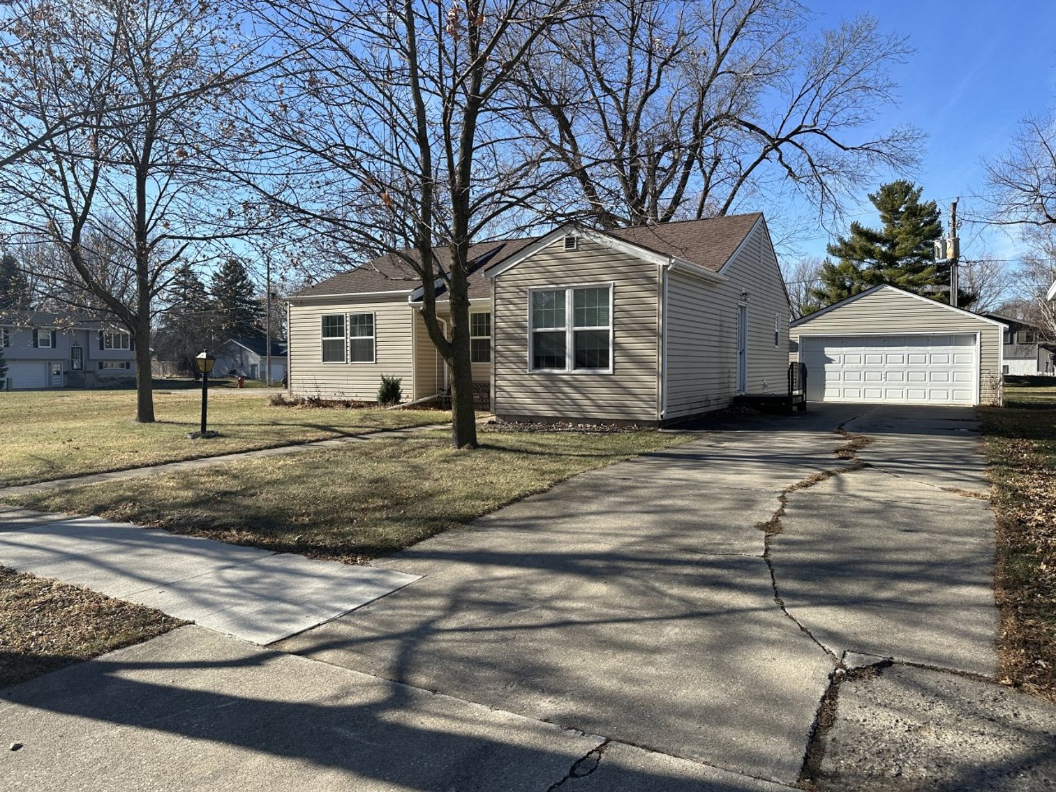 Image for Sac City Residential Home Online Only Auction!