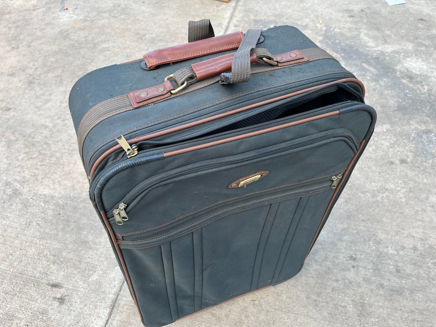 Image for ABSOLUTE - GENERAL MERCHANDISE - NEW & MORE