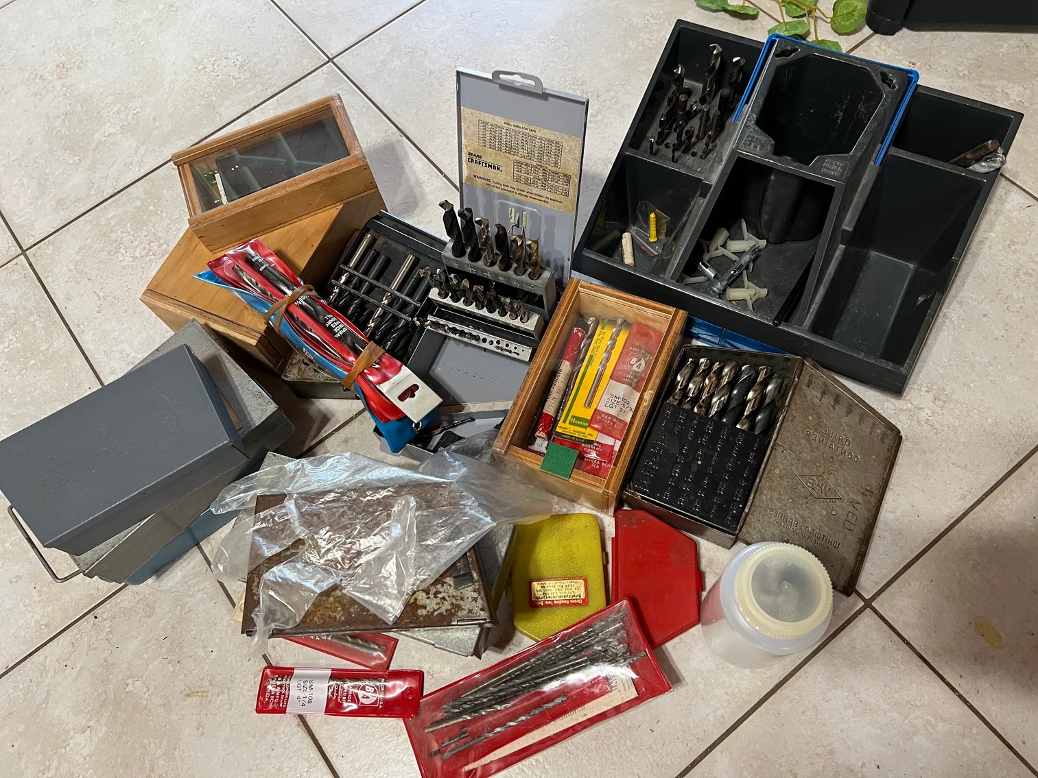 Image for ESTATE - TOOLS, DECOR, FURNITURE +