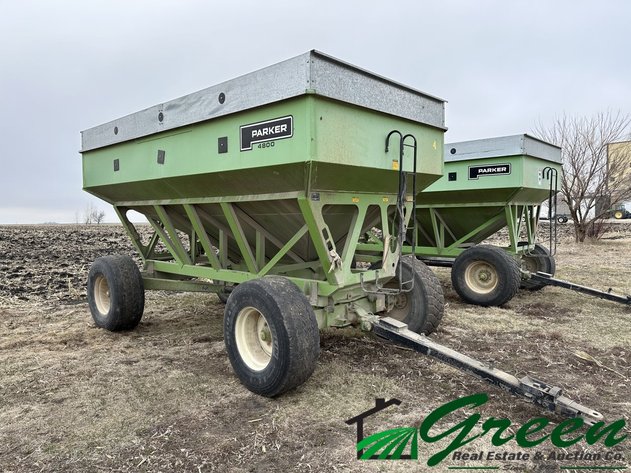 Image for 60x90 building & clean line of farm equipment auction