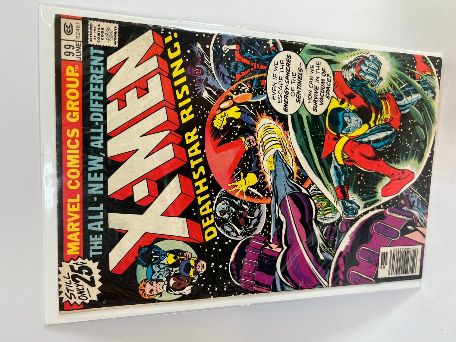 Image for COMICS & COLLECTIBLES - 600+ LOTS - ABSOLUTE