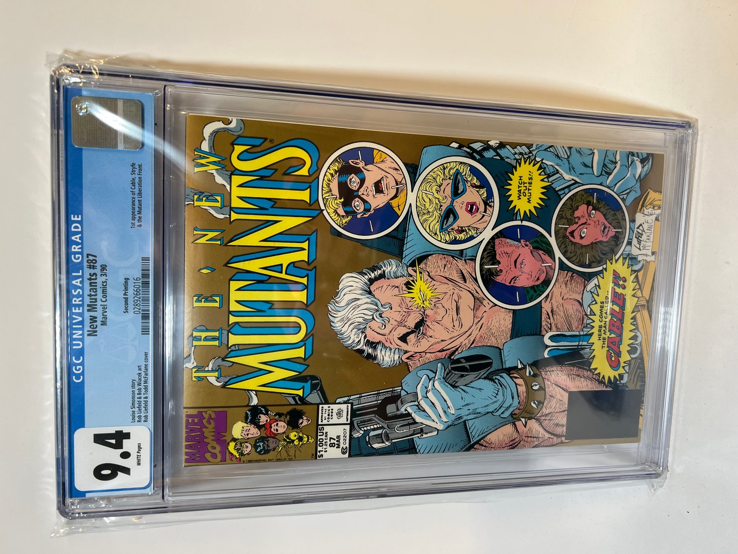 Image for COMICS & COLLECTIBLES - 600+ LOTS - ABSOLUTE