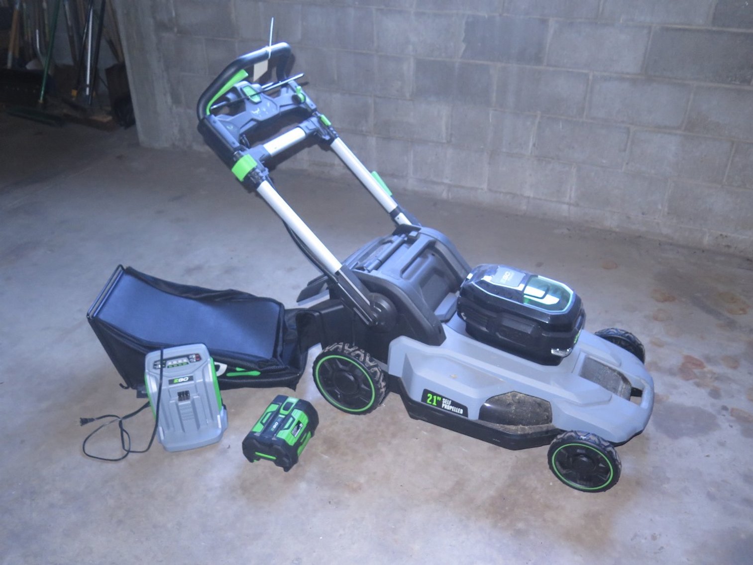 Image for Lawn/Snow Equipment, '82 Rolls Royce, '93 Mercedes, Vintage Cameras, Luxury Watches, Home Goods & More