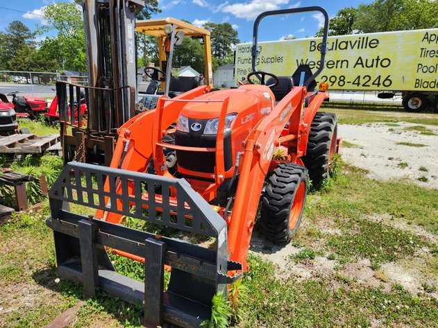 Image for Complete Hardware, Auto Parts & Appliance Store Auction. Former Western Auto - Beulaville, NC
