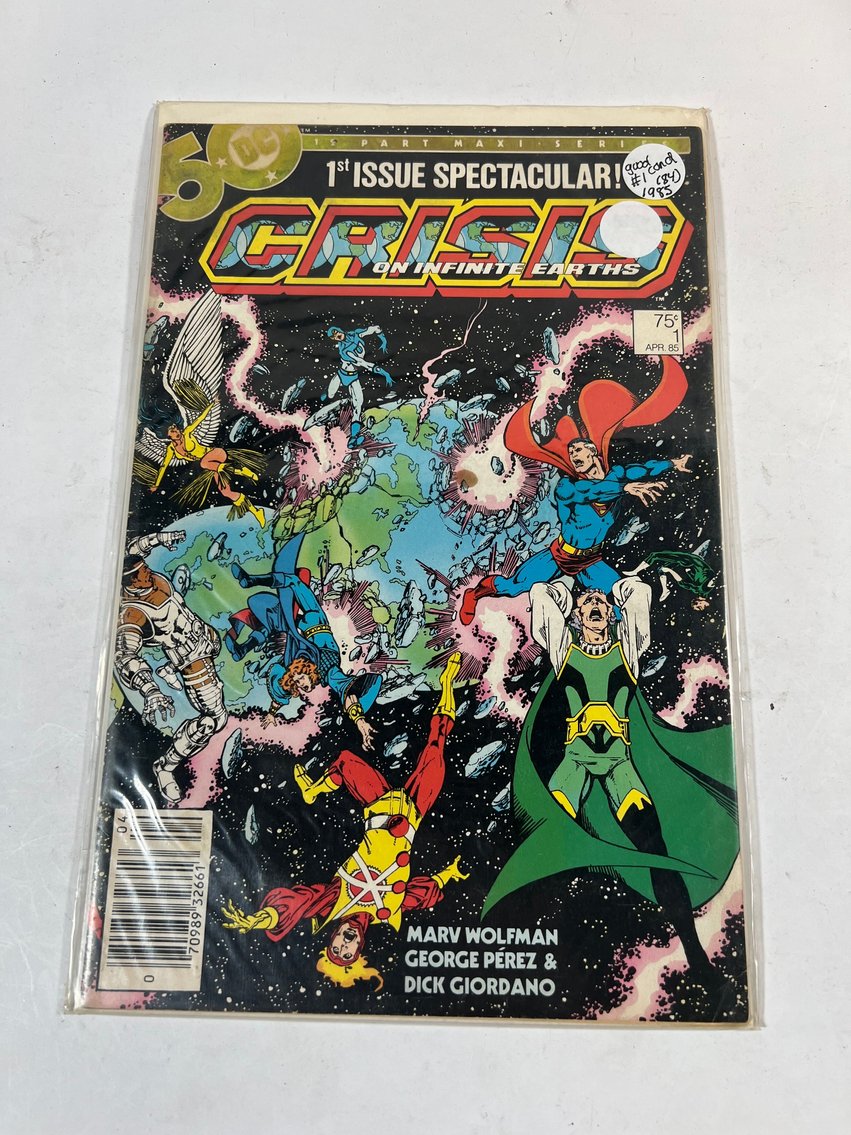 Image for COMICS & COLLECTIBLES - 400+ LOTS - ABSOLUTE