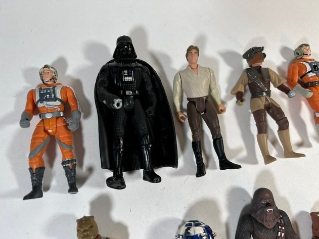 Image for COMICS - SPIDERMAN, AVENGERS, & MORE - 400+ LOTS