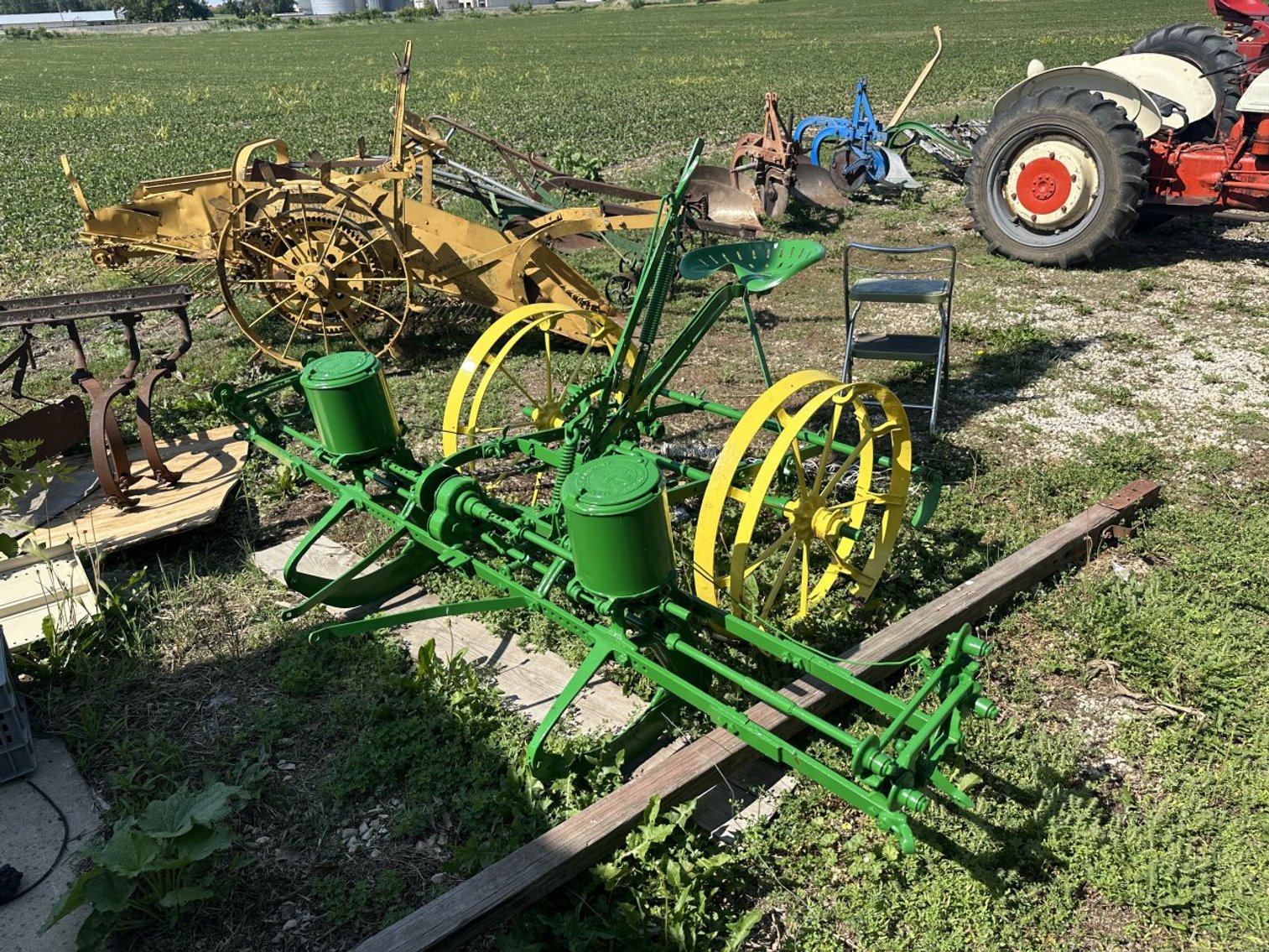 Image for Charlie Rasch Tractor & chicken processing auction!