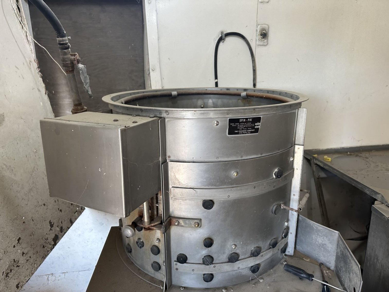 Image for Charlie Rasch Tractor & chicken processing auction!