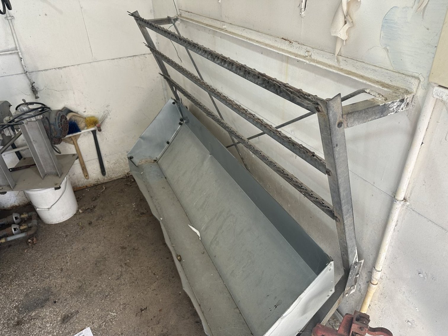 Image for Charlie Rasch Tractor & chicken processing auction!