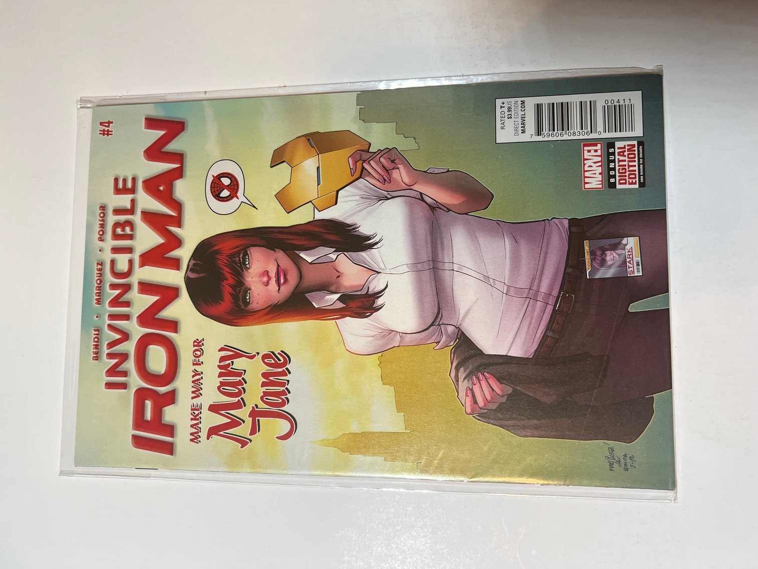 Image for COMICS & COLLECTIBLES - MARVEL & MORE