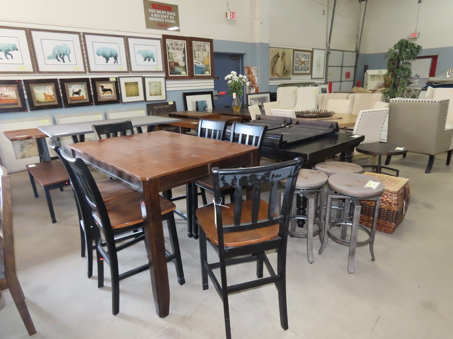 Image for Model Home Furniture/Decor & New Home Goods