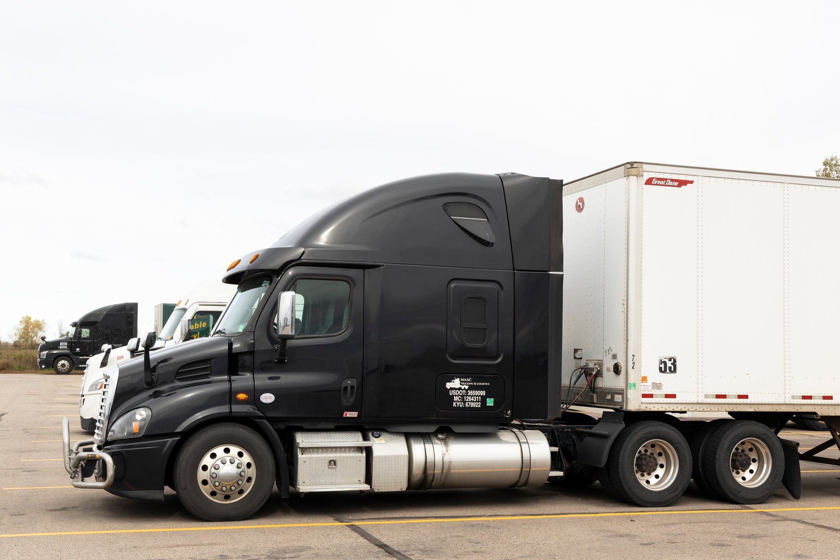 Image for 2016 Freightliner Semi & 2015 Great Dane 53' Trailer