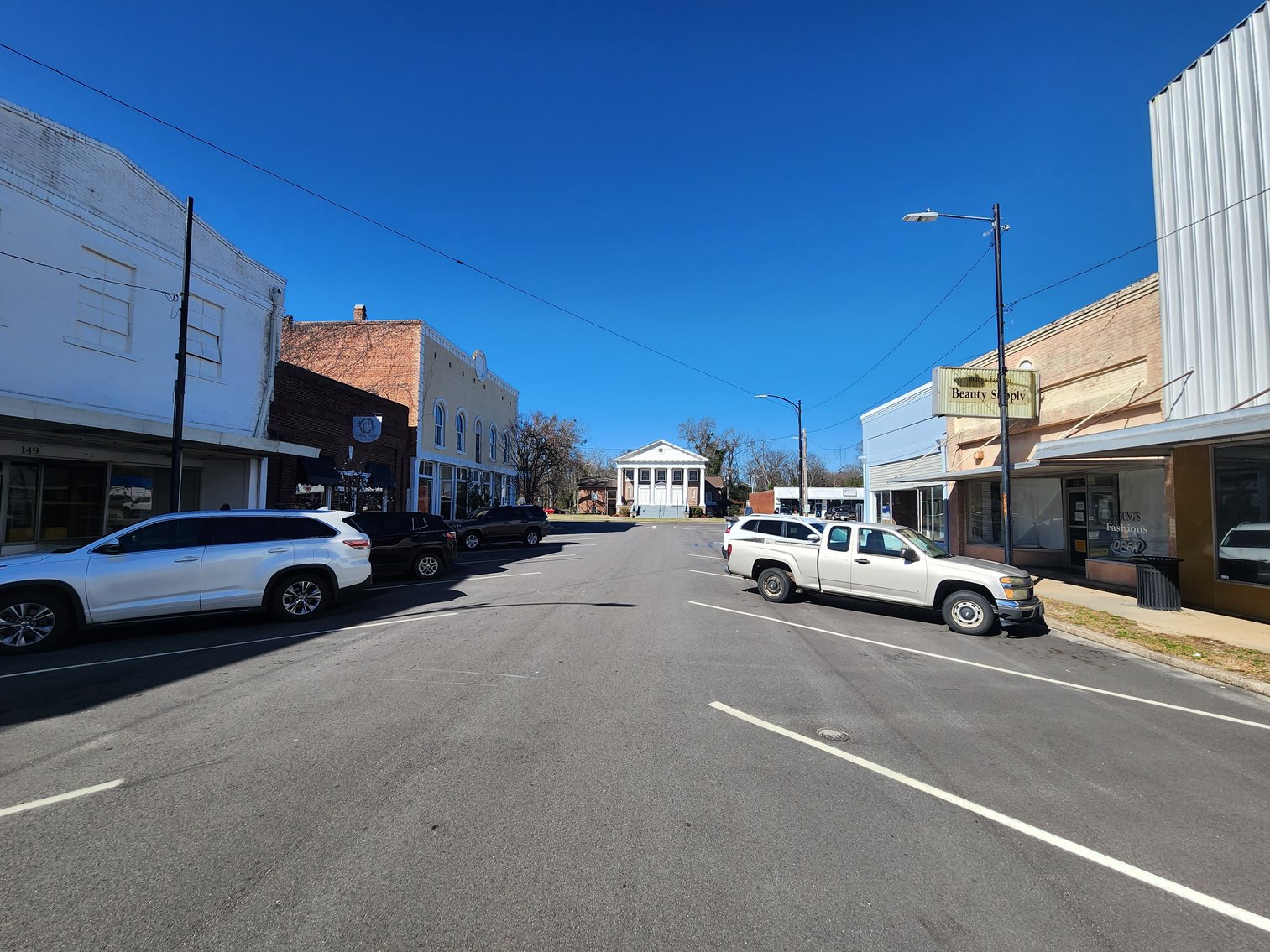 Image for Batesburg, SC: 6,357± SF footprint  Retail Building on 7,457± SF Lot Selling in Absolute Auction