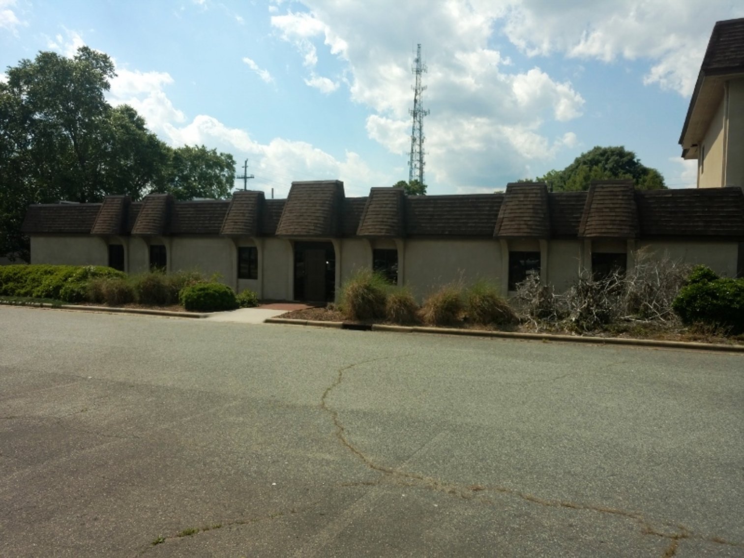 Image for 26,000±SF Office Bldg & 2 Outparcels on 3.8± Acres in Burlington, NC (Alamance County)