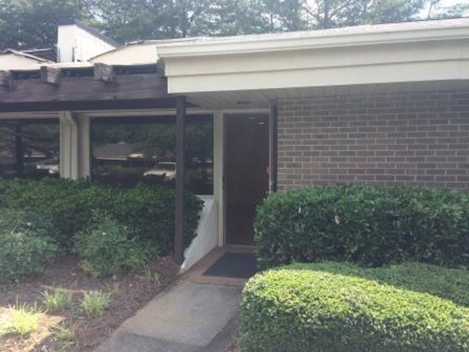 Image for 4 North Fulton Executive Square Office Condominiums in Roswell, GA 30076 (Fulton County)