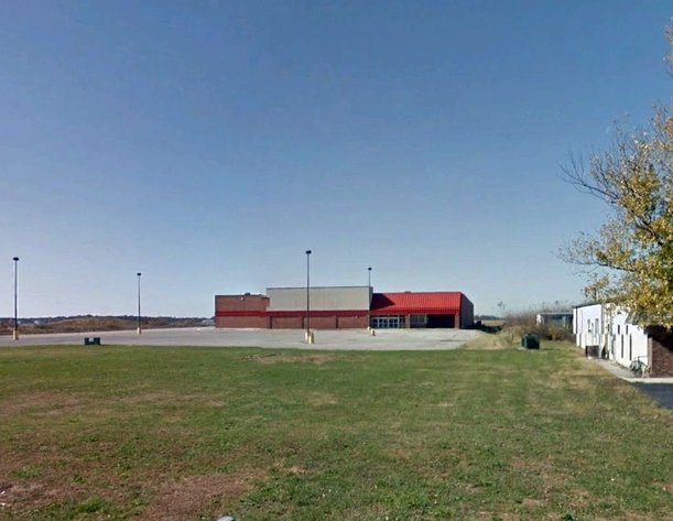 Image for Lender Owned Auction of 11 Retail & Restaurants in 7 States -- ALL SELLING REGARDLESS OF PRICE!