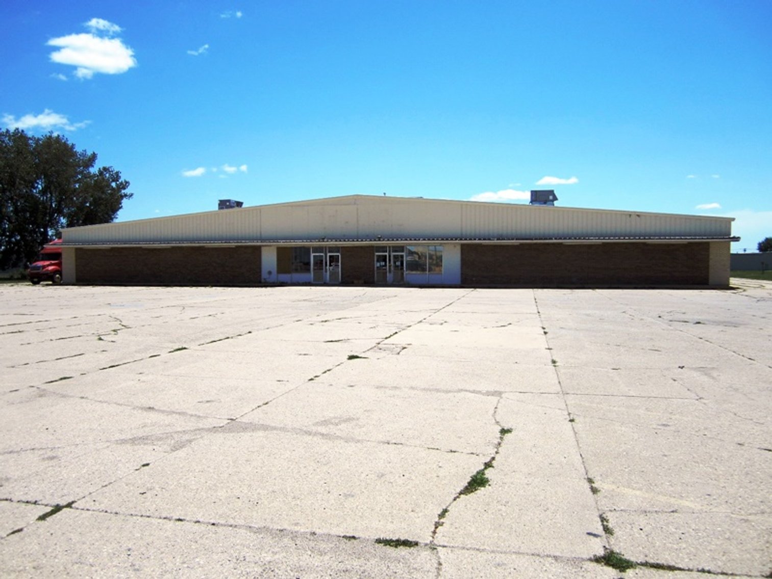 Image for 2702 Central Avenue, Estherville, IA 51334