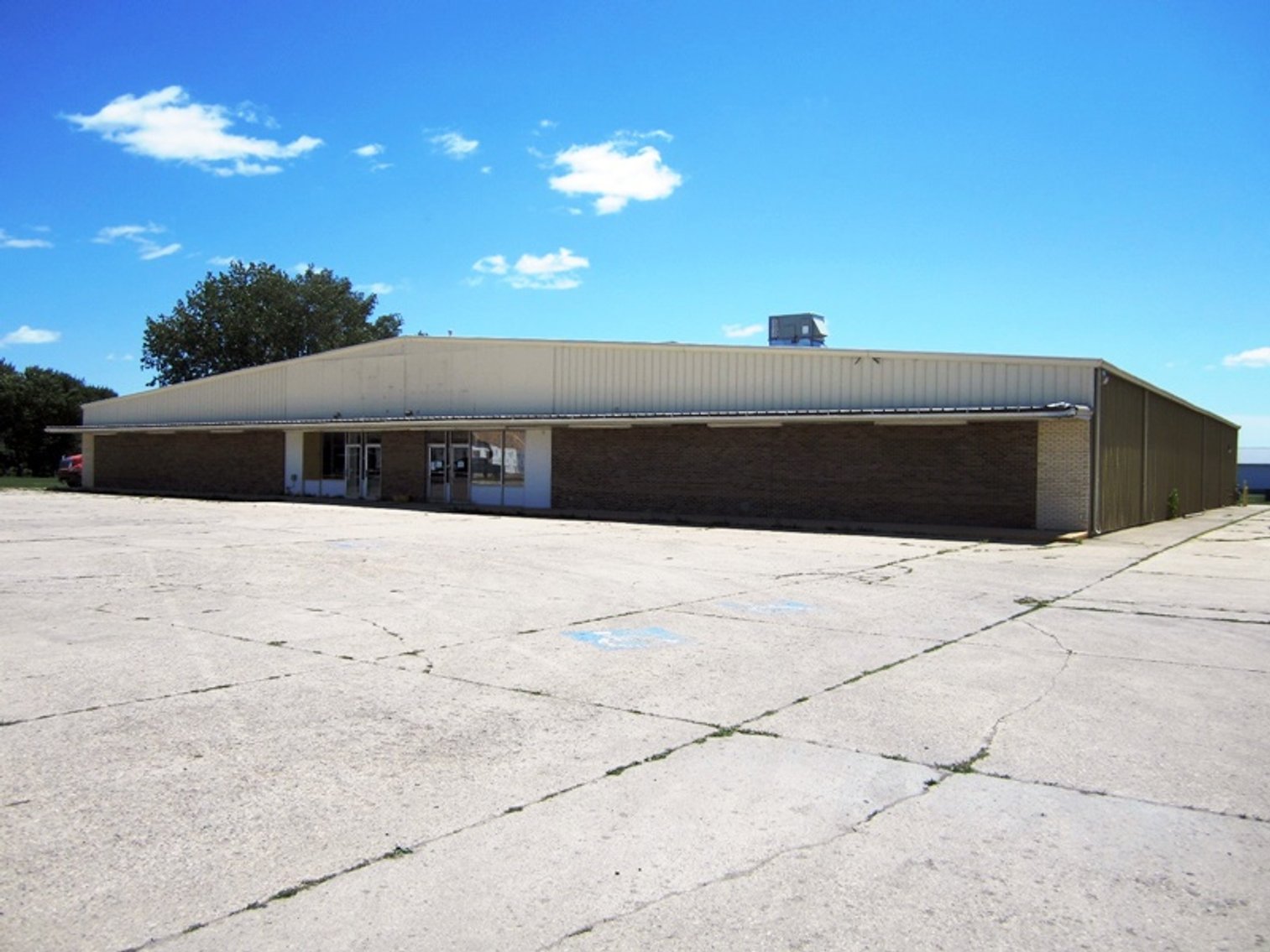 Image for 2702 Central Avenue, Estherville, IA 51334