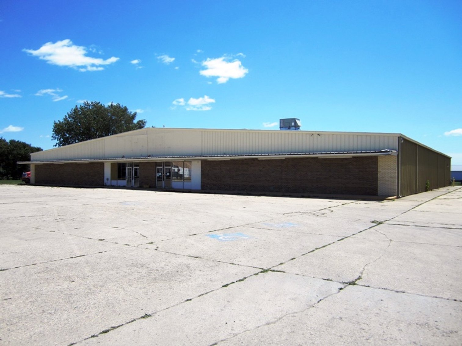 Image for 2702 Central Avenue, Estherville, IA 51334