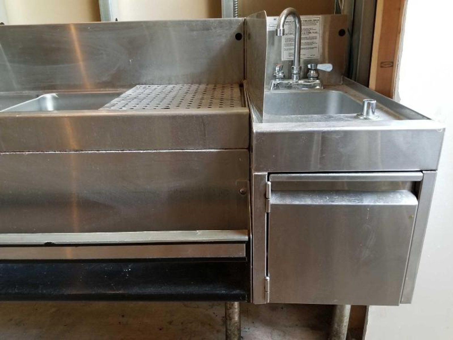 Image for Absolute Auction of Midtown Restaurant FF&E