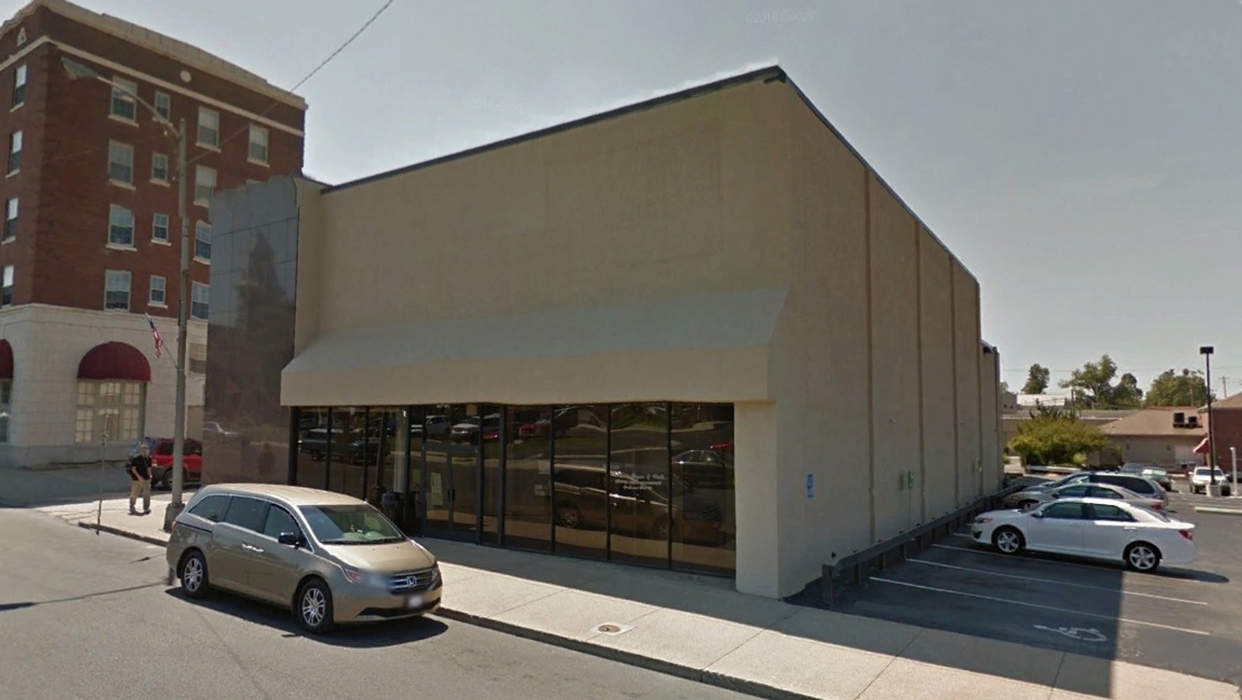 Image for 10,401±SF Footprint Former Bank Branch at 117 N 7th St., Mayfield, KY 42066 (Graves County)