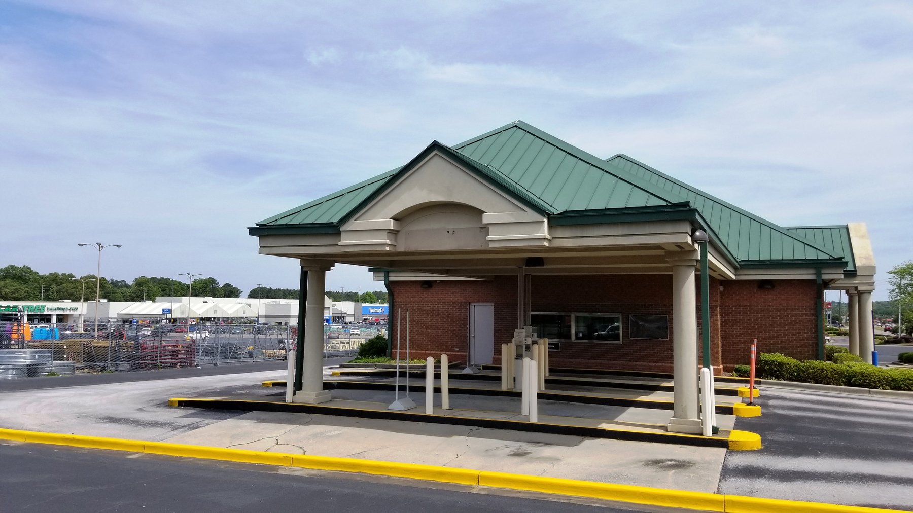 Image for 2,949± SF Footprint Former Bank Branch at 5510 McClellan Blvd., Anniston, AL 36206 (Calhoun County)