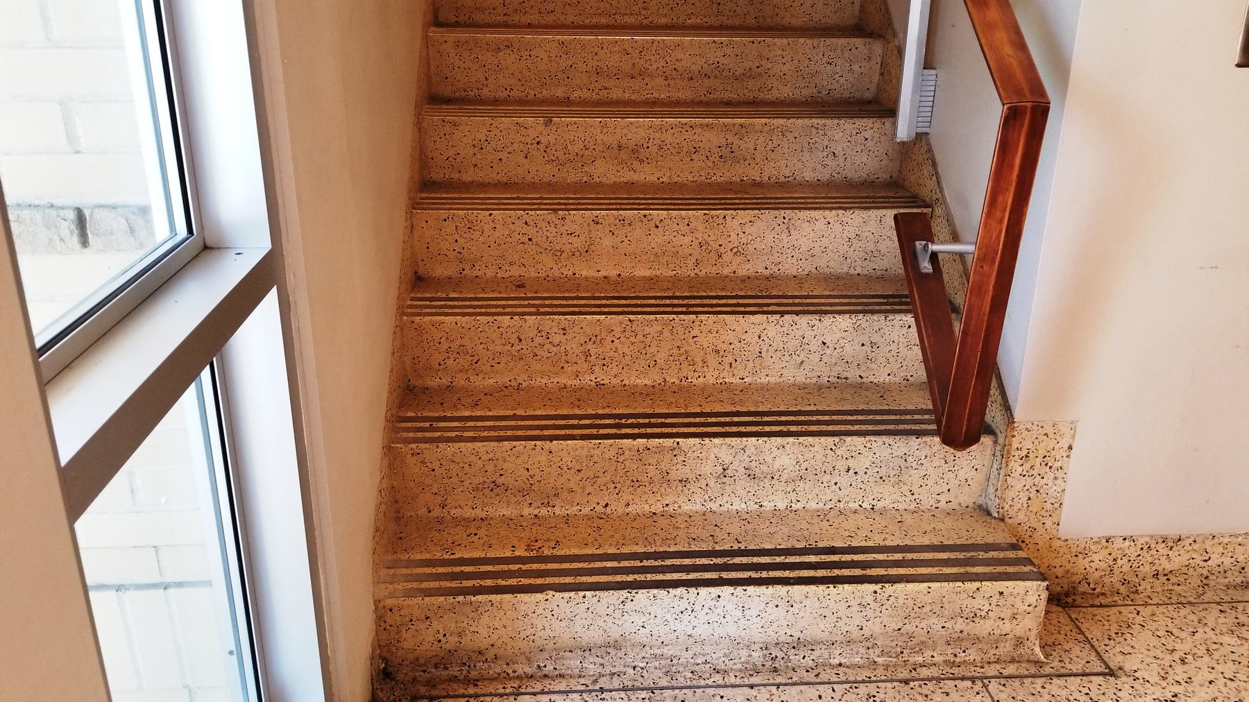 Image for 22,353± SF Former Bank Branch at 333 W Broad Ave., Albany, GA 31701 (Dougherty County)