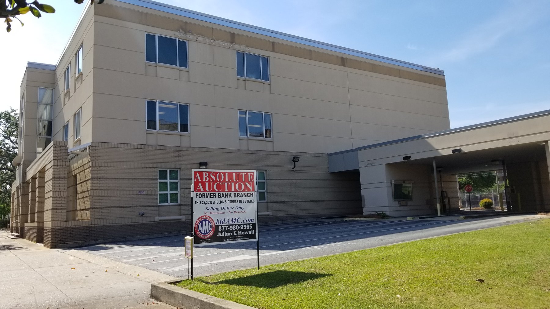 Image for 22,353± SF Former Bank Branch at 333 W Broad Ave., Albany, GA 31701 (Dougherty County)